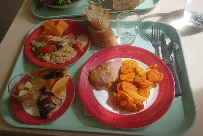 Restaurant le Plateau – Afiph à Susville, France