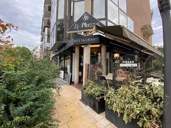 restaurant le plazza à Annemasse, France