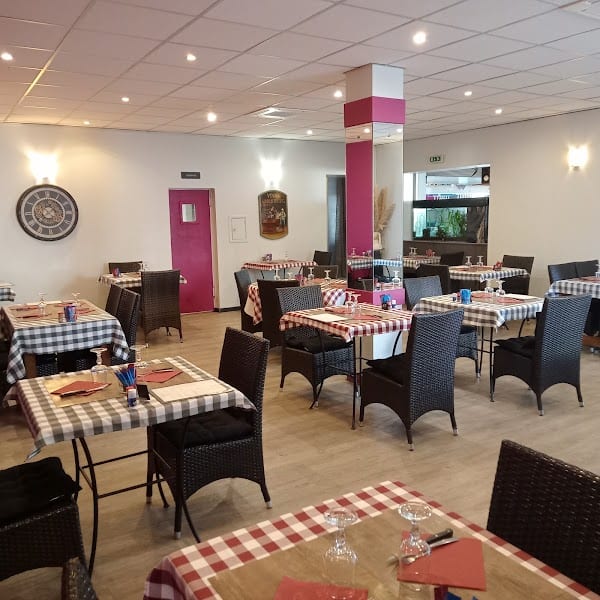 Restaurant le ponson chez Flo et Sasa à Aubenas, France