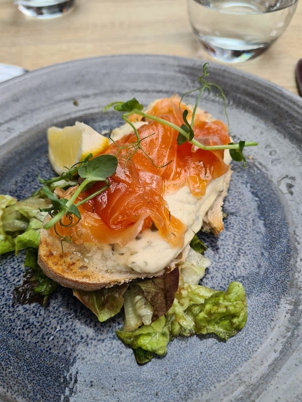 Restaurant “Le Relais Du Buisson” à Noisiel, France