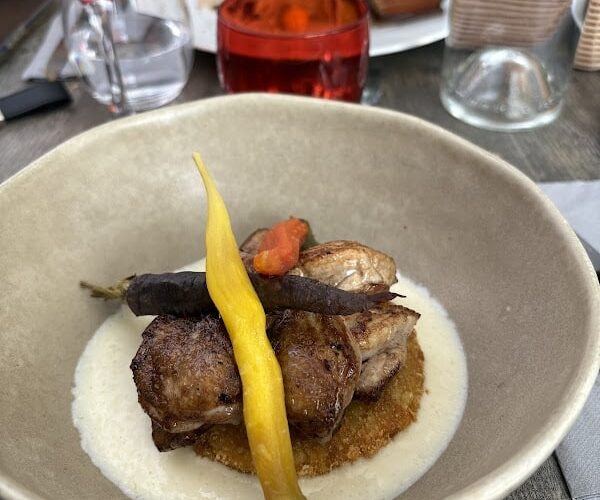 Restaurant Le Saint Savinien à Saint-Savinien, France