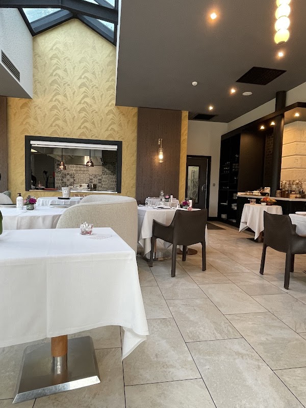 Restaurant Le Séquoia à Yvré-l'Évêque, France