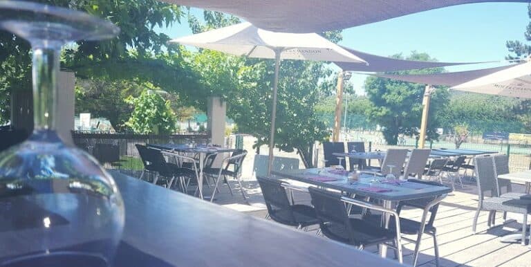 Restaurant Le Trois 2 – DRAGUIGNAN à Draguignan, France — photo 1
