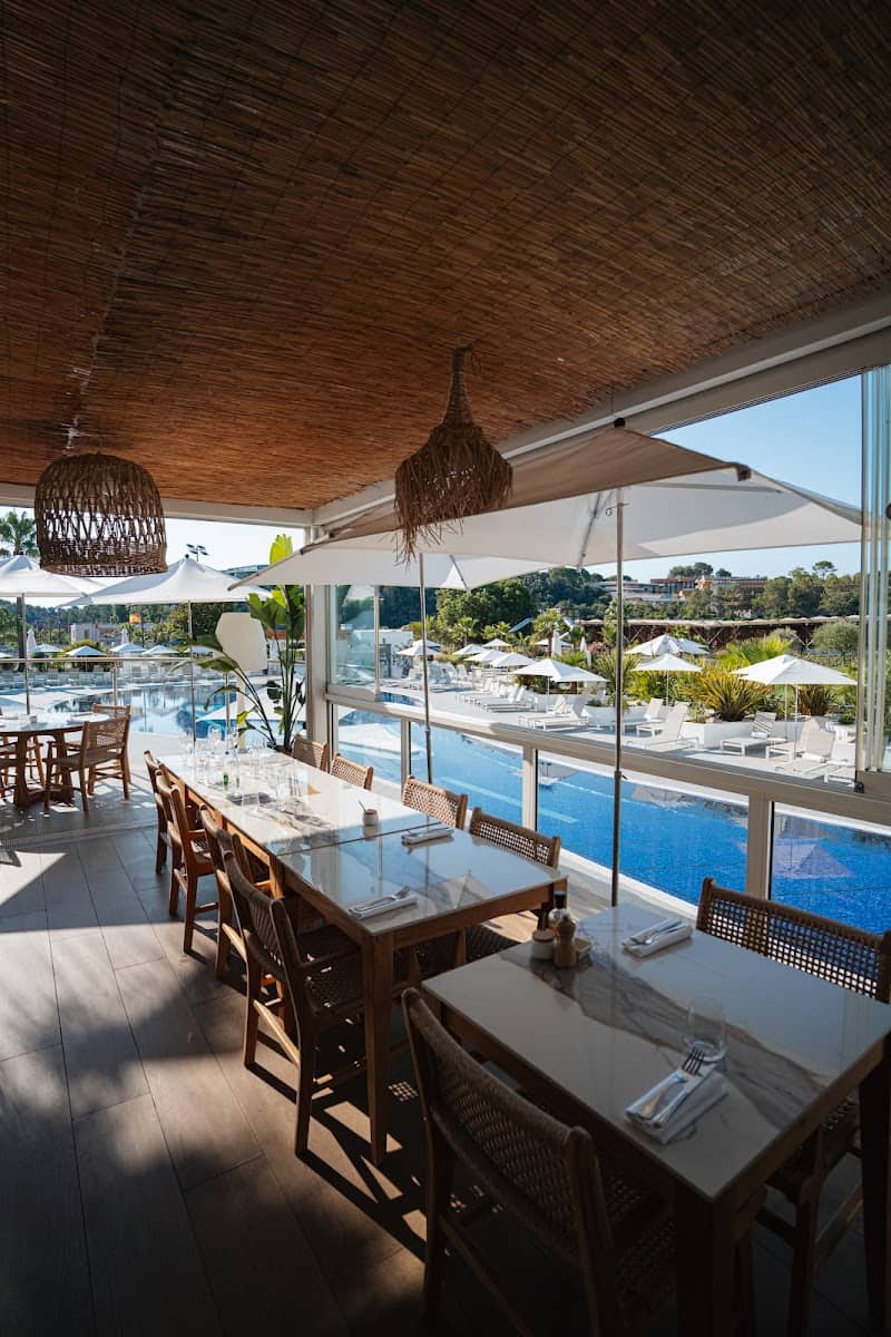 Restaurant L’Emblème Sophia Antipolis à Biot, France