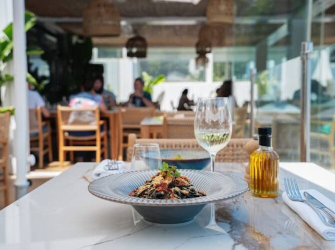 Restaurant L’Emblème Sophia Antipolis à Biot, France