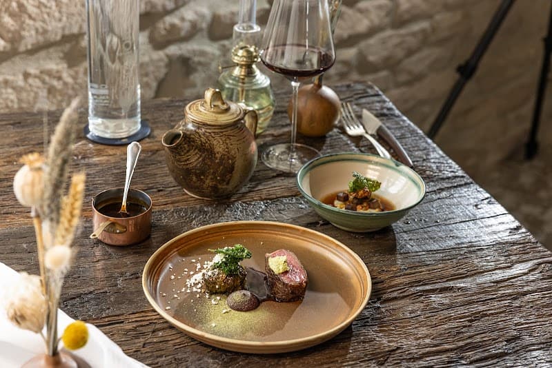 Restaurant l’émulsion à Saint-Alban-de-Roche, France