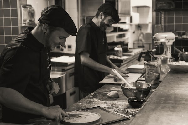 Restaurant Les 2 Flèches à Lons-le-Saunier, France