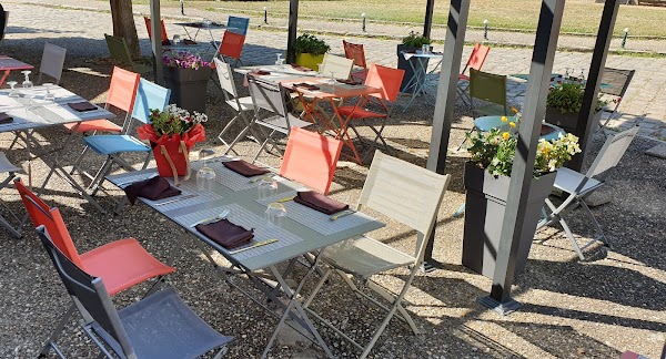 Restaurant L’invitation à Saint-Aubin, France