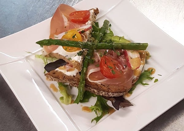 Restaurant O’carré D’art Méréville – Nancy Sud à Méréville, France