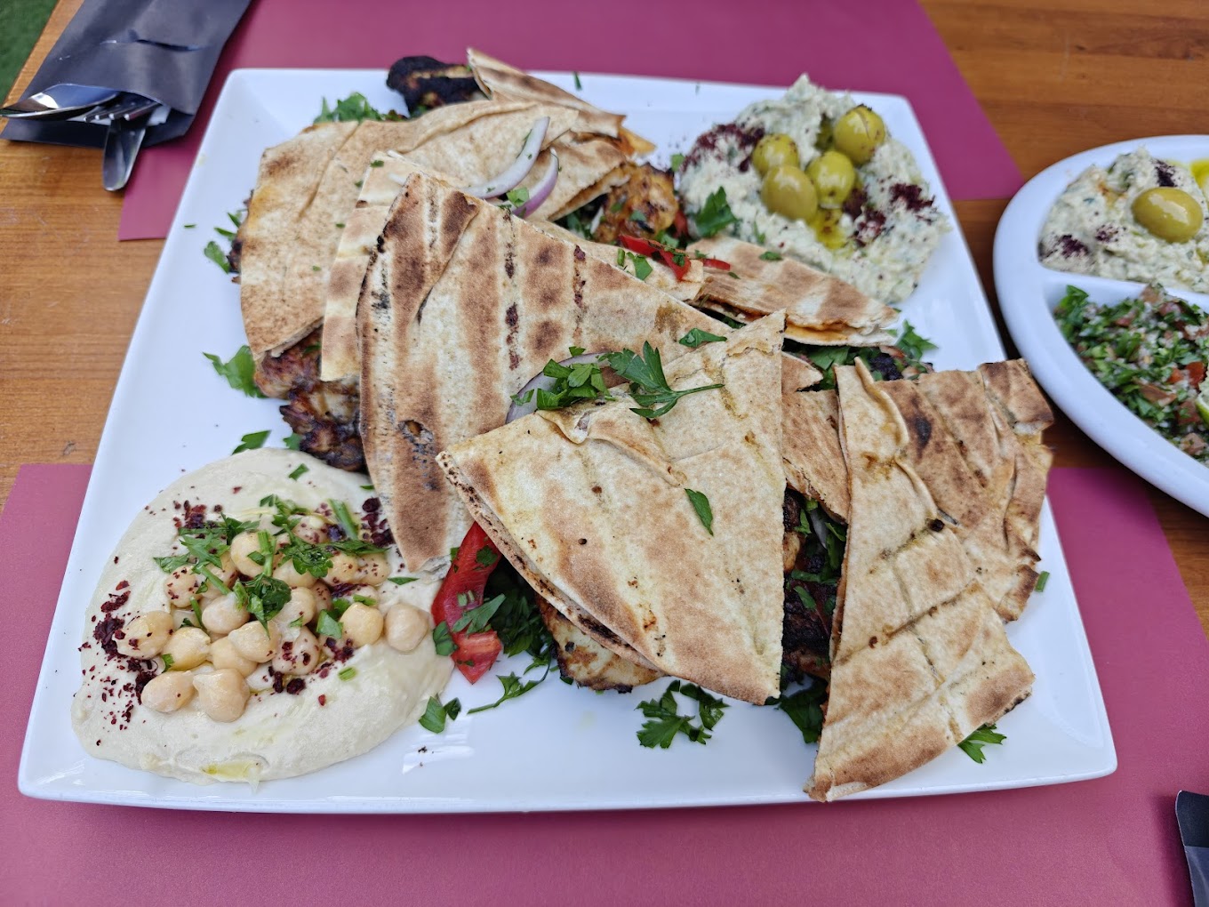 Restaurant PETRA Wavre à Wavre, Belgique