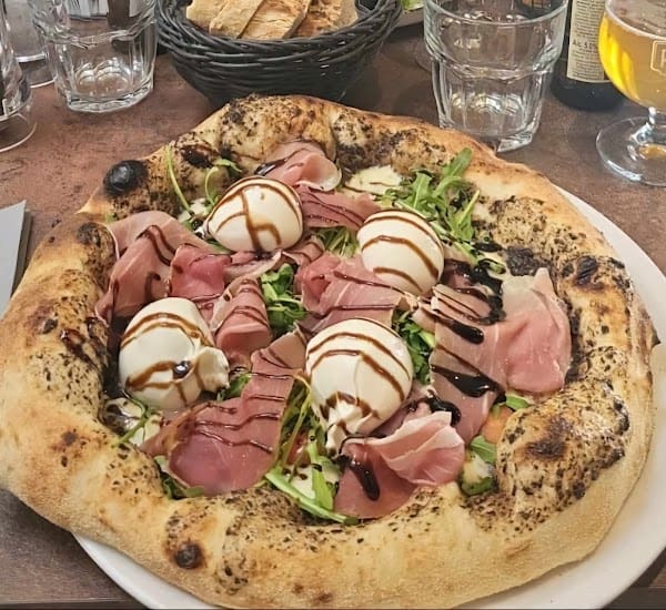 Restaurant pizzeria bar a pizza à Wavre, Belgique