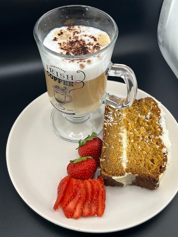 Restaurant Secret Défense Bistronimique et Bar à Tapas à 10 à minutes du Puy du Fou à La Gaubretière, France