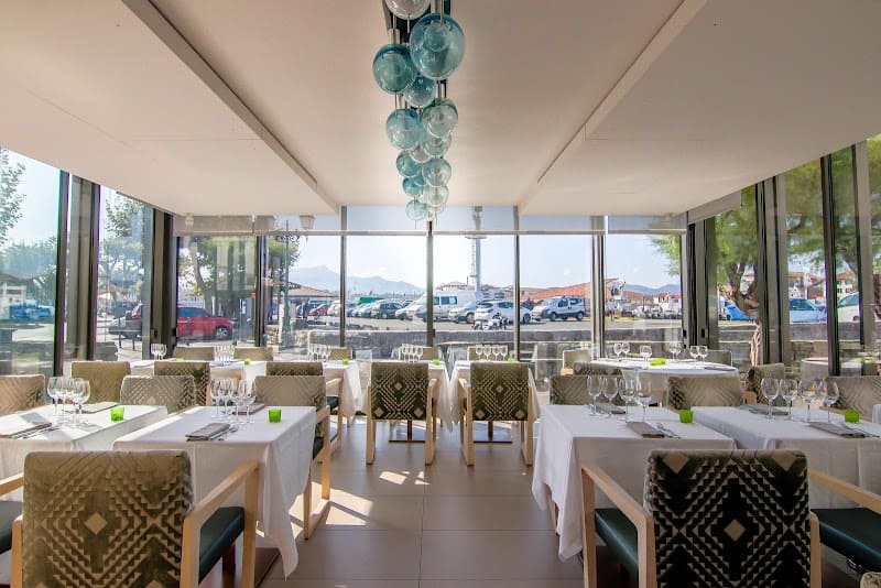 Restaurant Txalupa à Saint-Jean-de-Luz, France