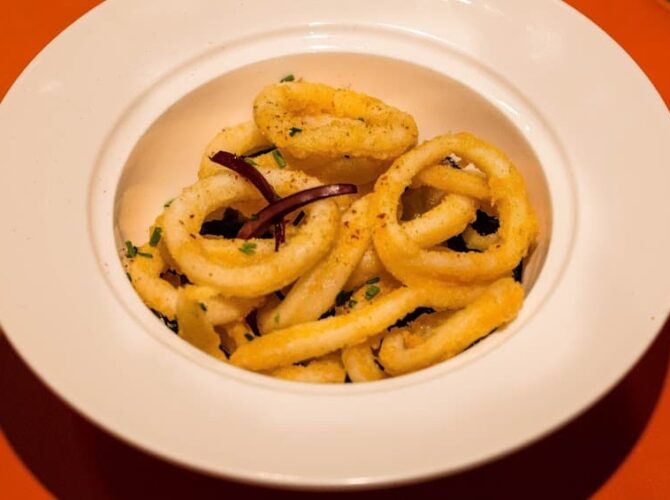 Restaurant Txalupa à Saint-Jean-de-Luz, France