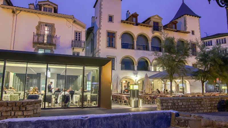 Restaurant Txalupa à Saint-Jean-de-Luz, France