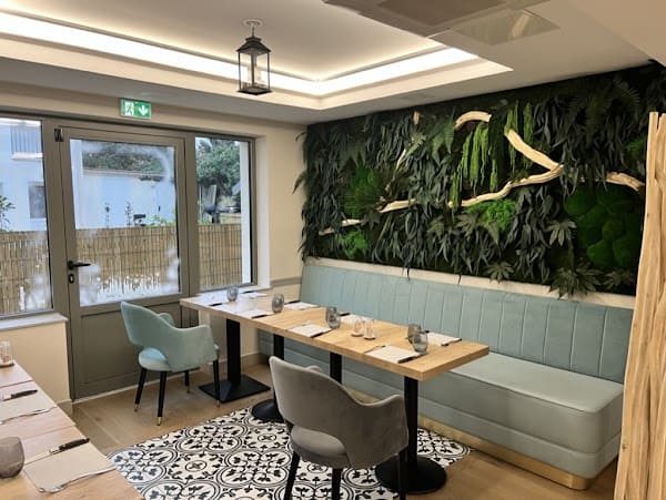 RESTAURANT Verre Chez Moi à Saint-Prix, France