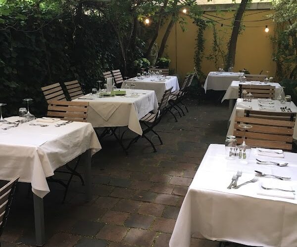 Restaurant & Weinhandel Broeding à München (Munich), Allemagne