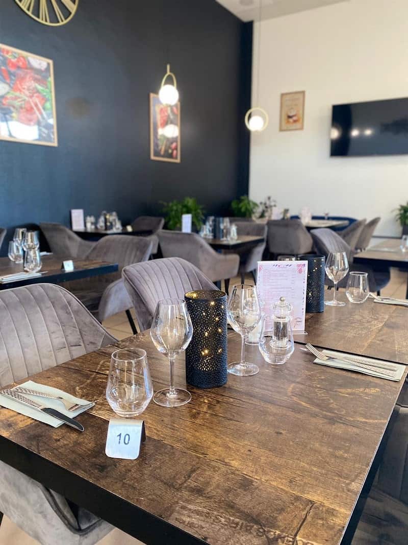 Restaurant Yana à Castelsarrasin, France