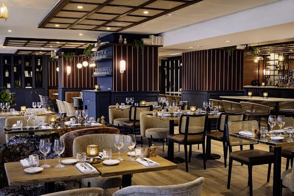 Rivamour – Restaurant & Rooftop à Bordeaux, France