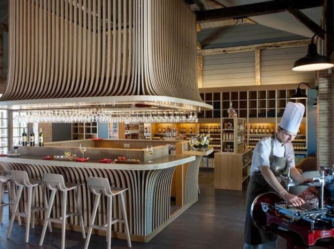 ROUGE restaurant – Les Sources de Caudalie à Martillac, France