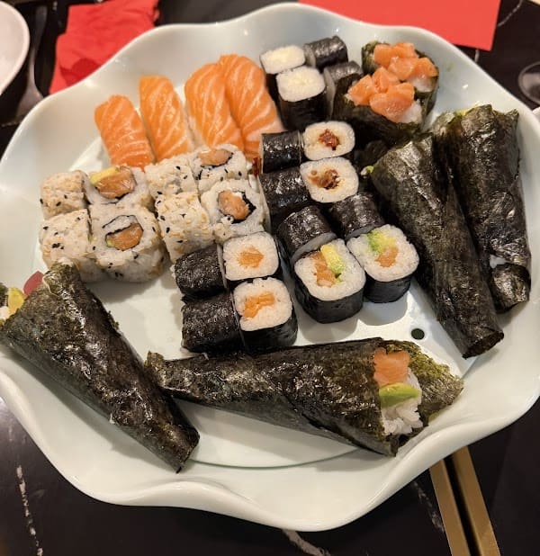 Restaurant sakura à Chenôve, France