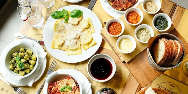 Restaurant Salsamenteria di Parma San Babila à Milan, Italie