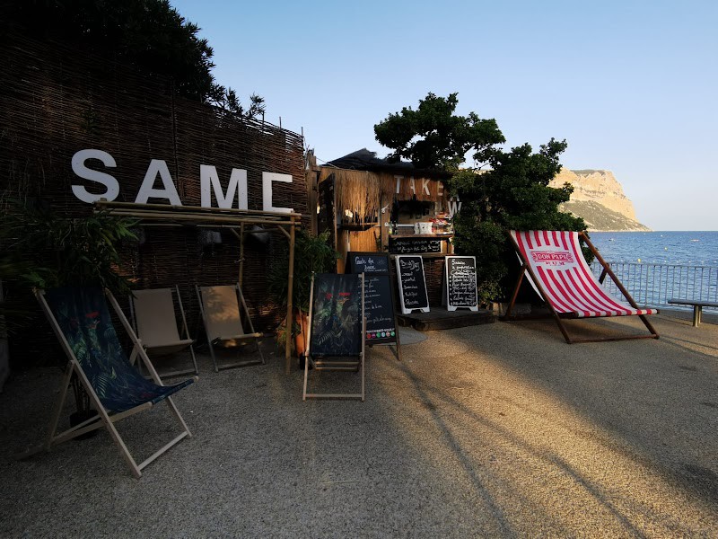 Restaurant Same Same Beach à Cassis, France