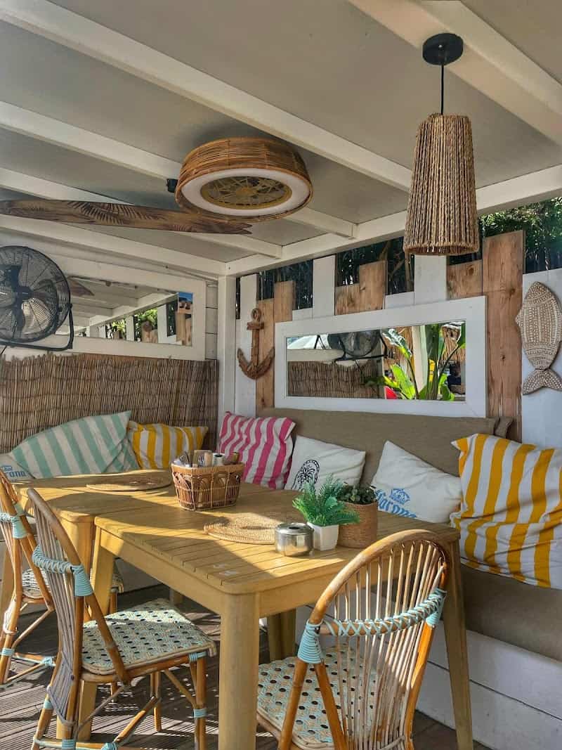 Restaurant Same Same Beach à Cassis, France