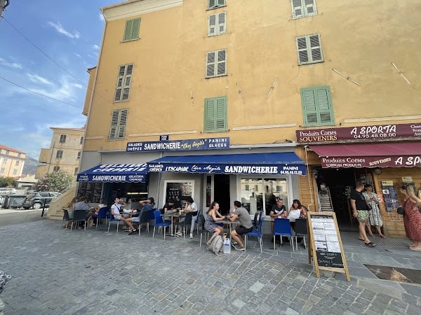 Restaurant Sandwicherie Chez Angèle à Corte, France