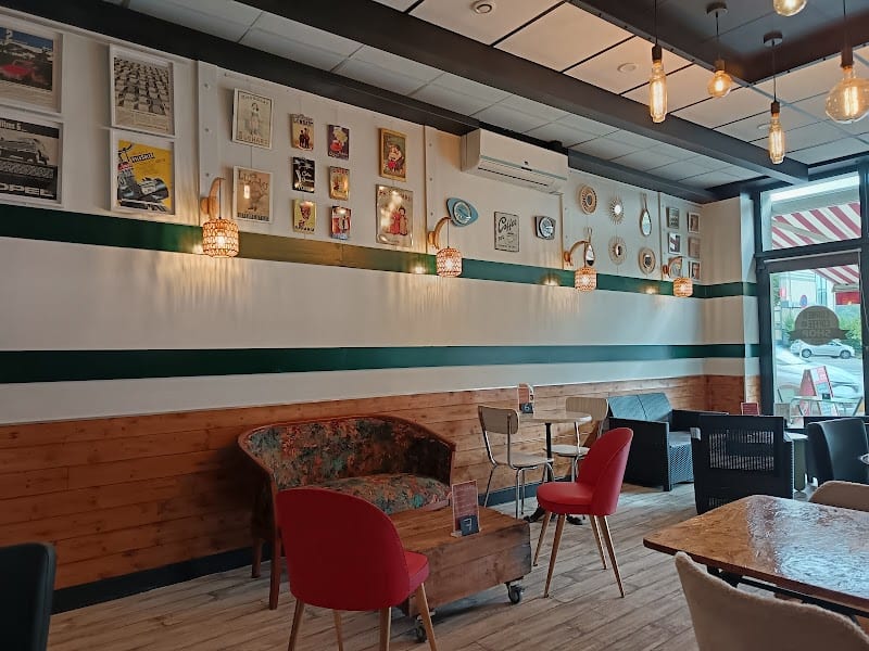 Restaurant SARL Corner Coffee Shop à Decazeville, France