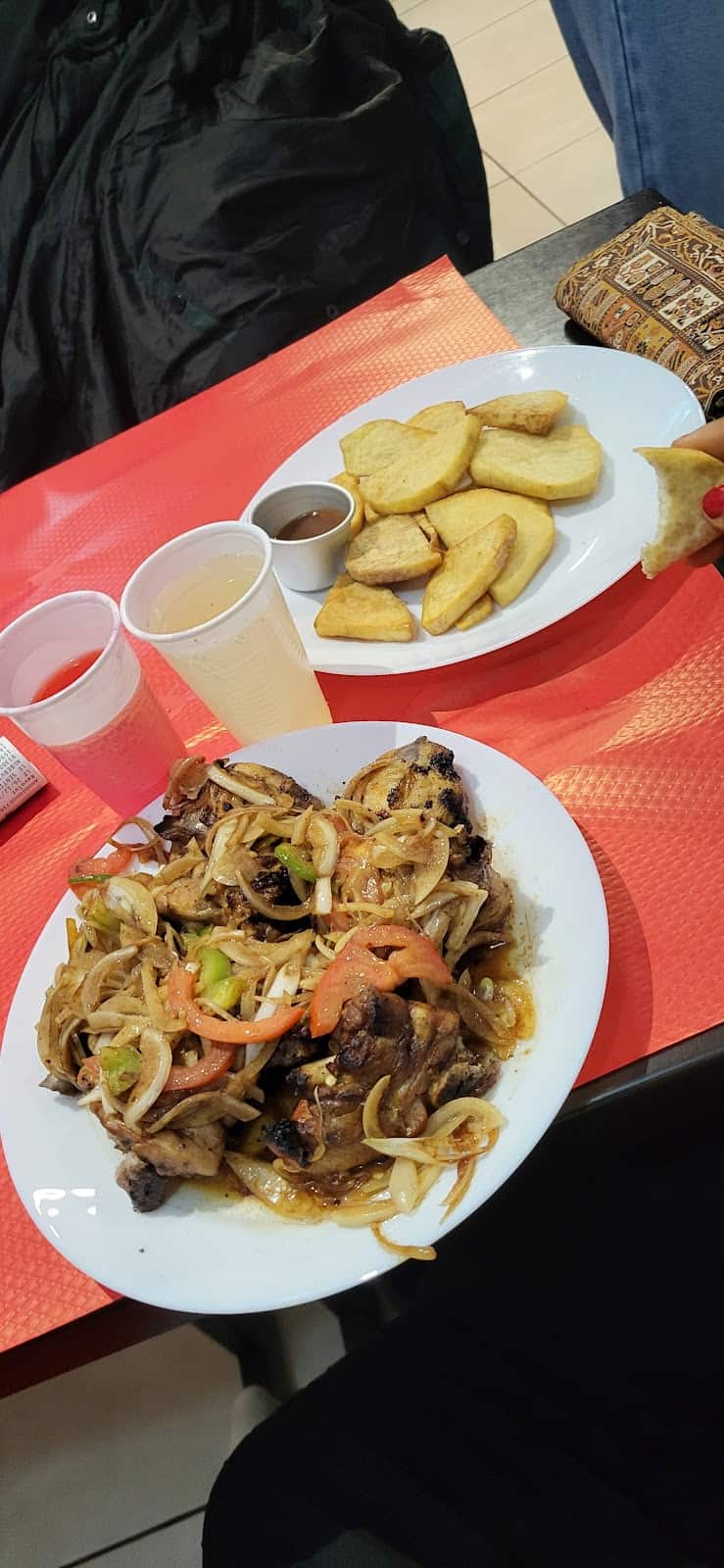 Restaurant Sentiment Moko à Aubervilliers, France