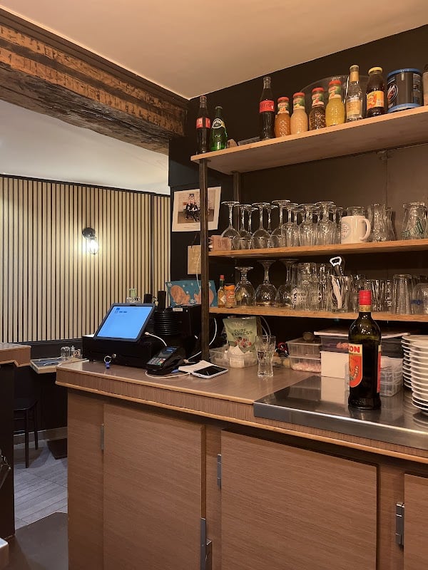 Restaurant Seven Café à Bièvres, France