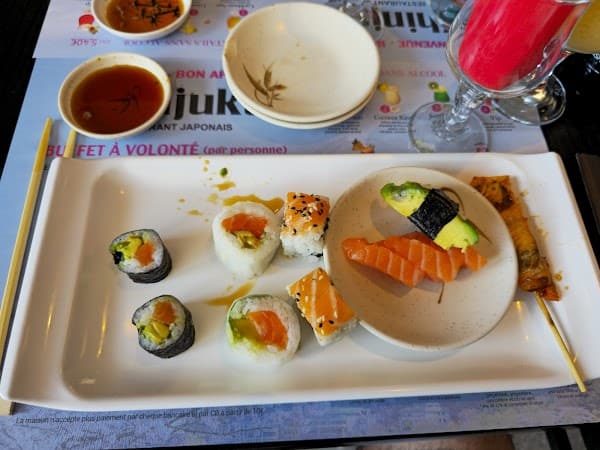 Restaurant Shinjuku Buffet A Volonté Japonais à Brétigny-sur-Orge, France