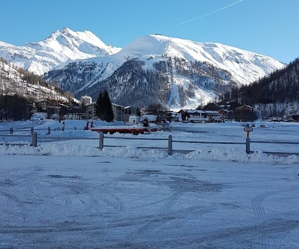 Restaurant Si Mon Pere Savait à Val-d'Isère, France