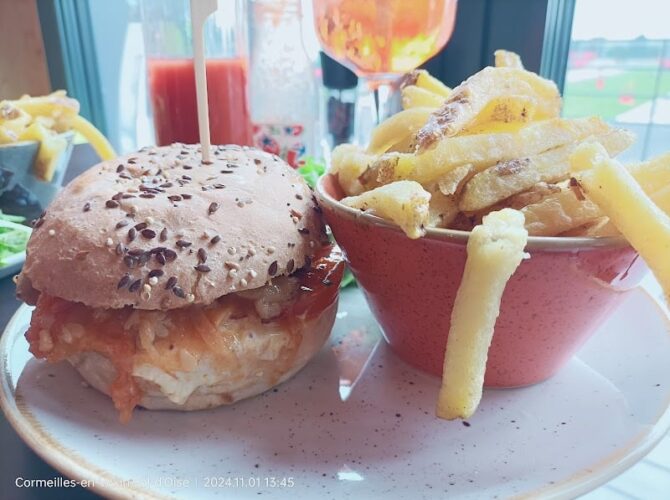 Simone | Restaurant – ByRKC à Boissy-l'Aillerie, France