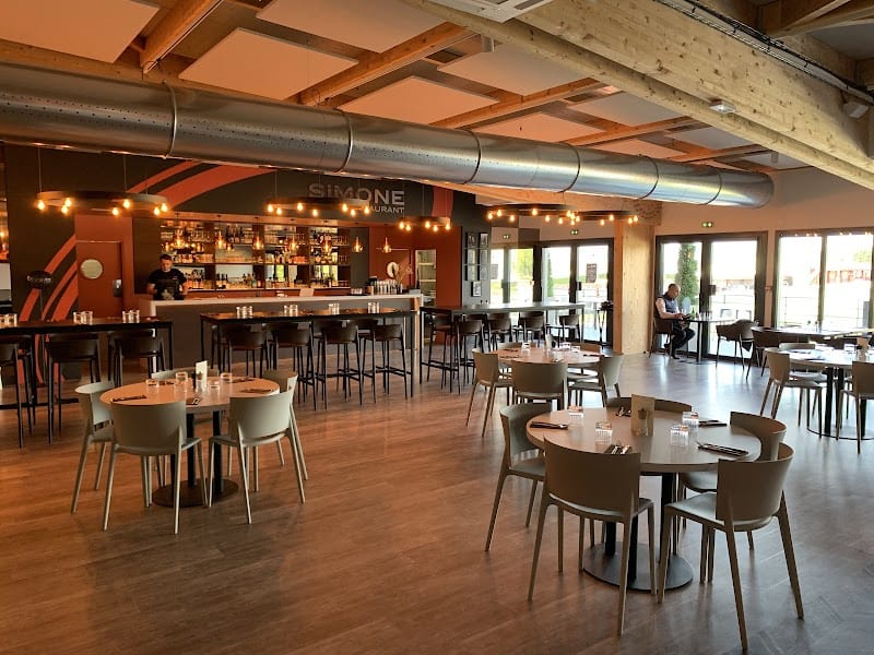 Simone | Restaurant – ByRKC à Boissy-l'Aillerie, France