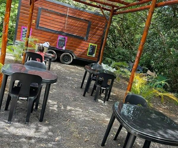 Restaurant Snack bassin boeuf à Sainte-Suzanne, La Réunion