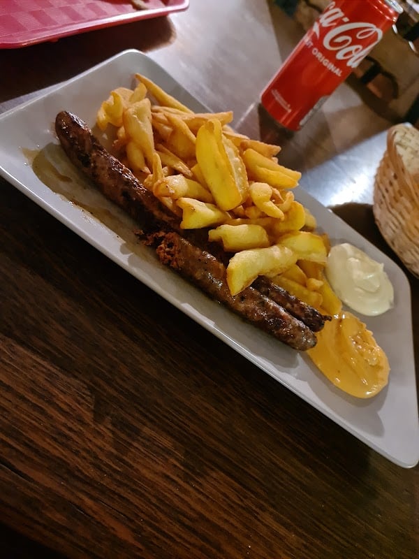 Restaurant SNACK FRITES à Crépy-en-Valois, France