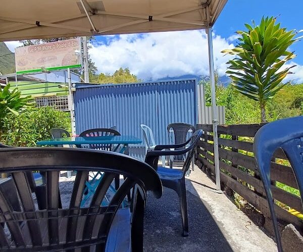 Restaurant Snack Le p’tit mare poules d’eau à Salazie, La Réunion