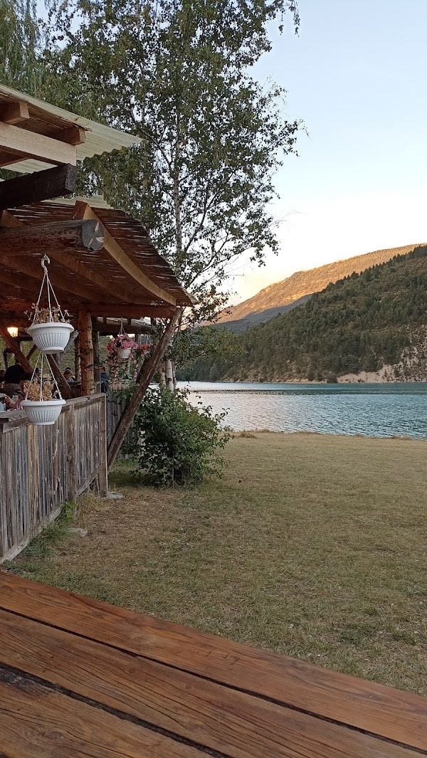 Restaurant Snack LE VENTOUX à Mazan, France