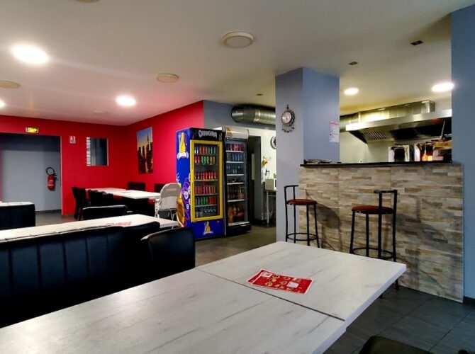 Restaurant Snack Medya à Neufchâteau, France