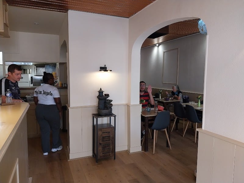 Restaurant Soli Self à Lisieux, France