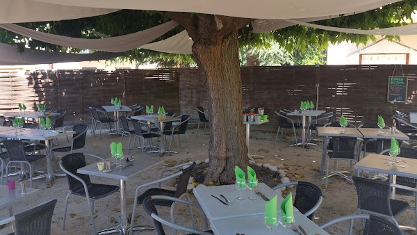 Restaurant SOUS LE MÛRIER à Le Crès, France