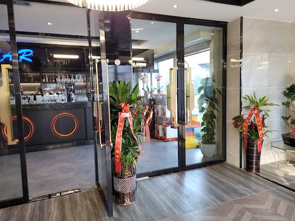 Restaurant Star Food à Lognes, France