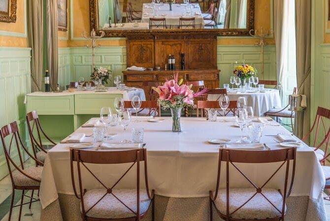 Taberna del Alabardero Sevilla – Restaurante en Sevilla centro à Sevilla, Espagne