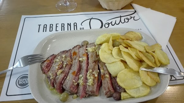 Restaurant Taberna do Doutor à porto, Portugal