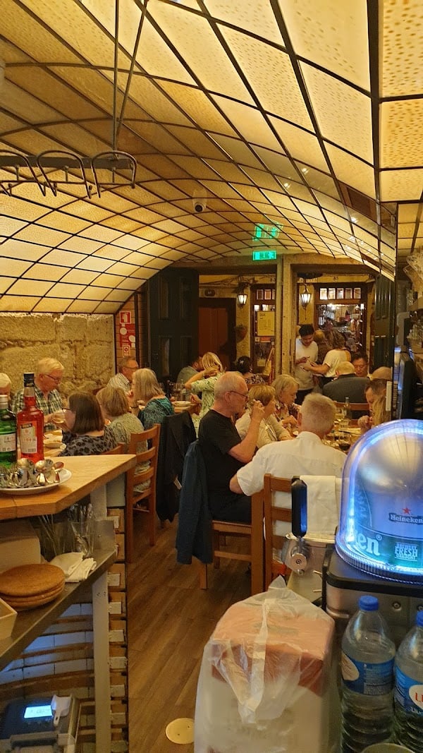 Restaurant Taberna dos Fernandes à porto, Portugal
