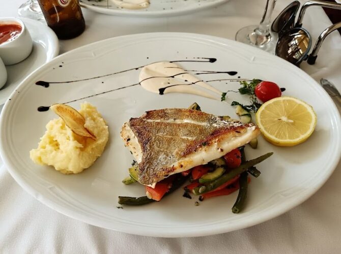 Restaurant Taverne du Dauphin à Casablanca, Maroc