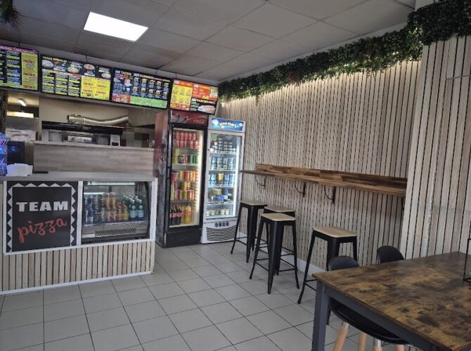 Restaurant Team pizza à Moissac, France