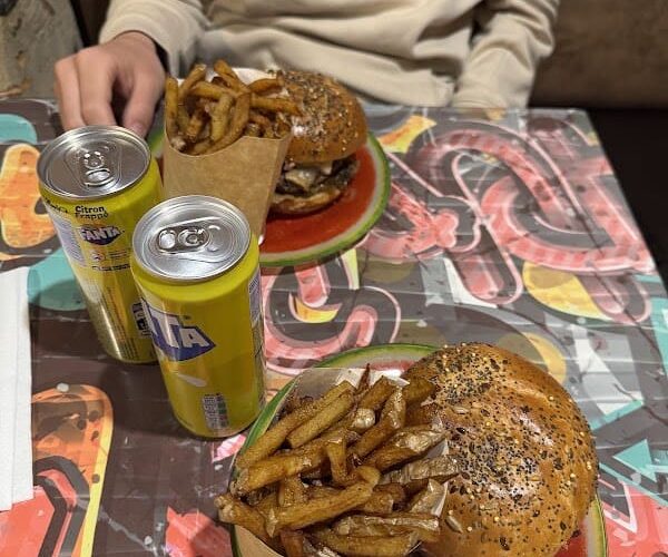 Restaurant The B53’s à Laval, France